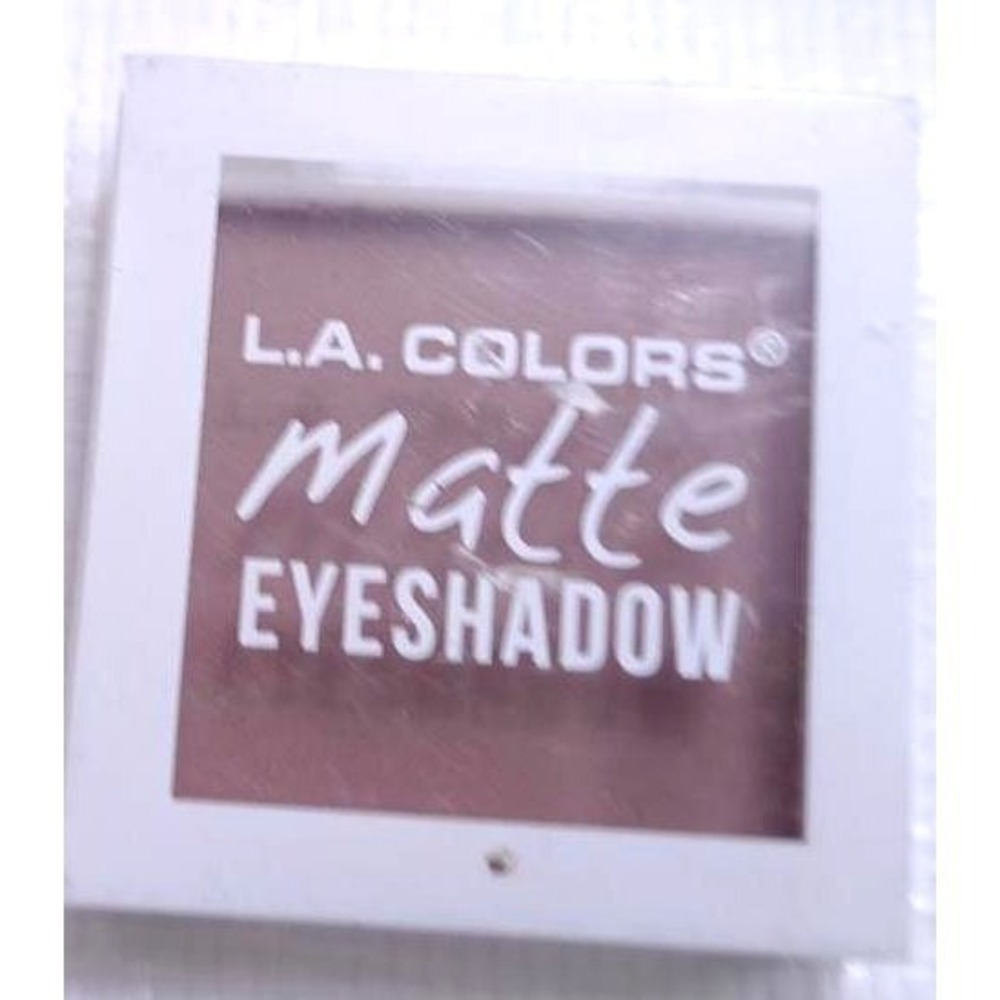 New LA Colors Matte Eyeshadow .12 Oz Foxy‎ CMC391 Foxy Makeup Sealed